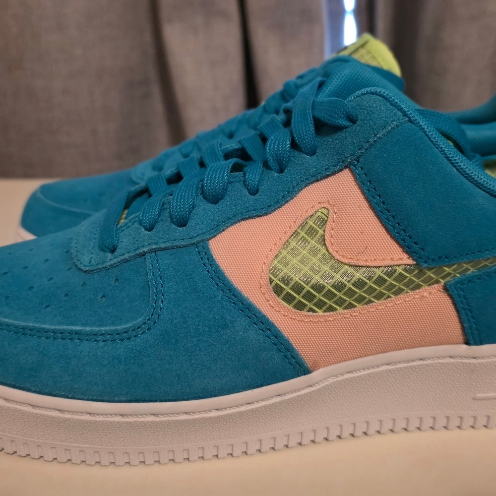 Nike Air Force 1 Turquoise Sneakers